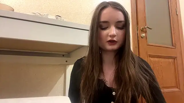 ShennaChiaminto Live XXX-Chat