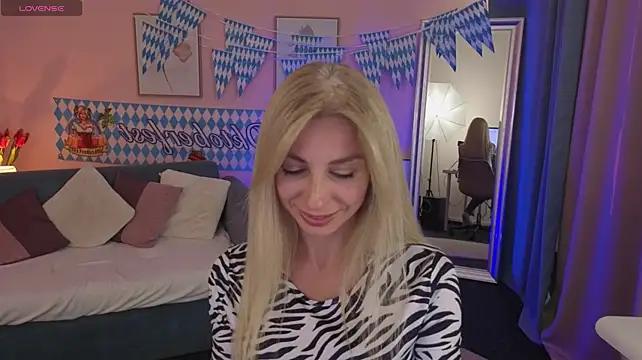 EllisSkyy – webcam-show