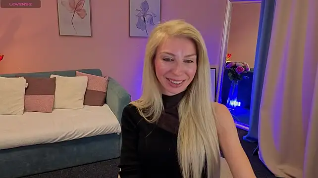 EllisSkyy's Live XXX Chat