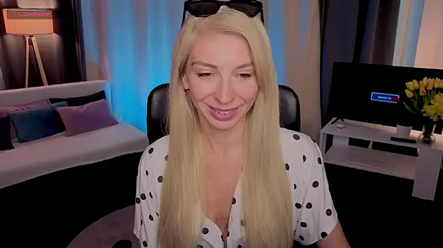 Show de EllisSkyy na webcam