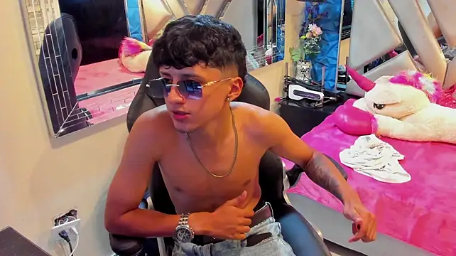 Show modela Mr_Dylan1 na web-kameri