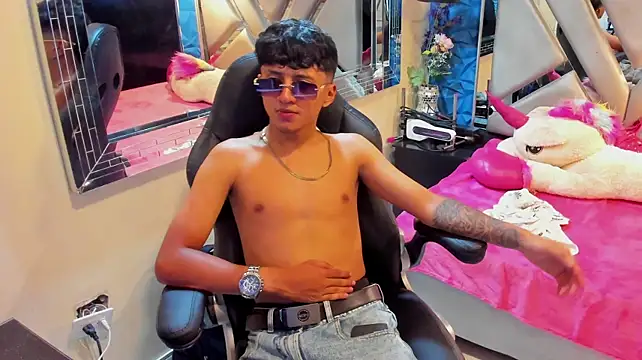 Show modela Mr_Dylan1 na web-kameri