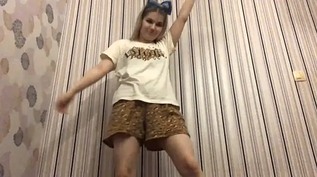 ElizabethDibiase Webcam-Show