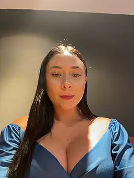 Chat +18 de kysha_00 ao vivo