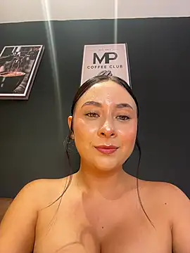 Chat +18 de kysha_00 ao vivo