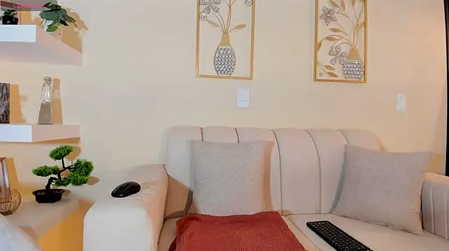 CataleyaRose_'s Live XXX Chat