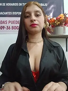 ALYSSON__29 Adlı Modelin Web Kamerası Şovu