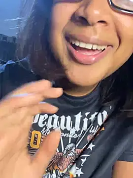 Zarellerose's Webcam Show
