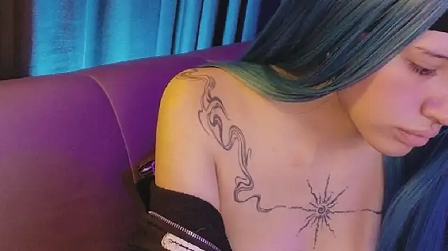 amimodee Show in webcam
