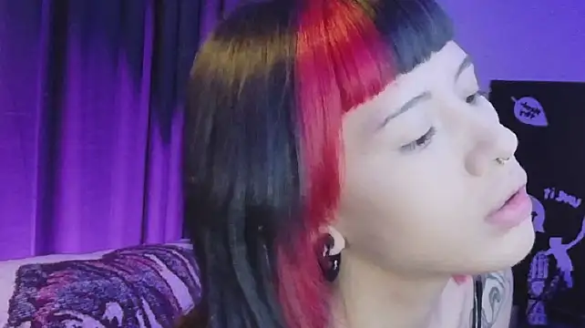 amimodeen Live XXX chat