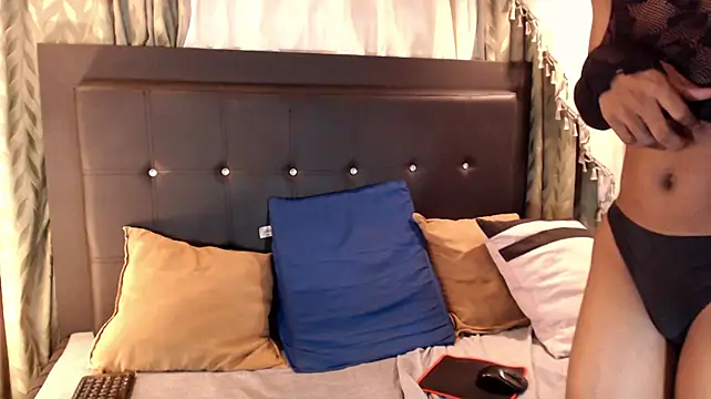 scarlett_13_ webcam show