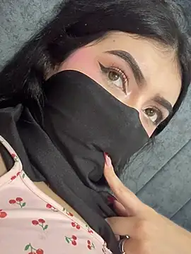 Show de webcam de zharaaa18