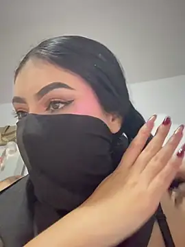 zharaaa18's Webcam Show