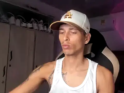 SRcarlos01 Webcamshow