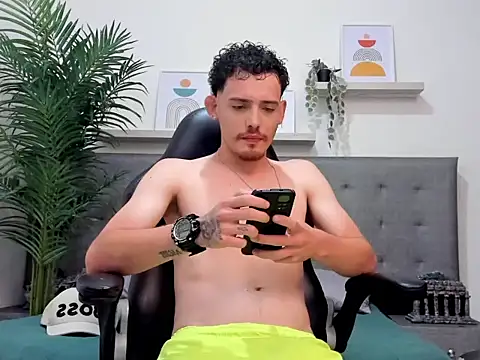 eros_tadeo Webcam Show