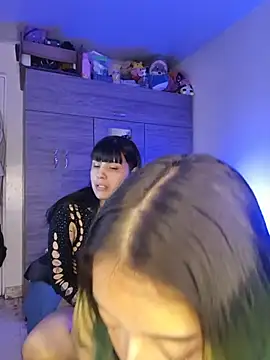 Val_Lau Chat XXX in diretta