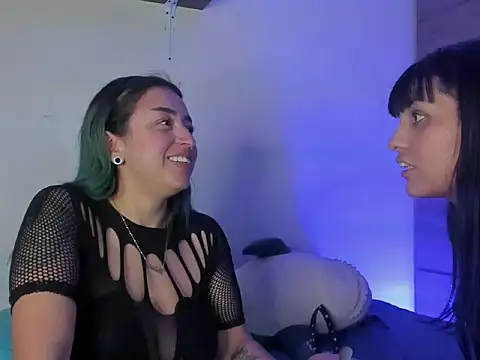 Val_Lau webcam show