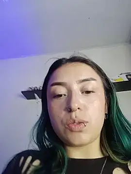 Val_Lau webcam show