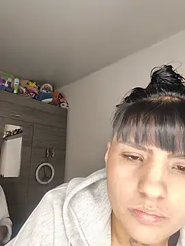 Val_Lau webkamerás műsora