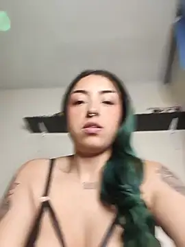 Val_Lau Chat XXX in diretta
