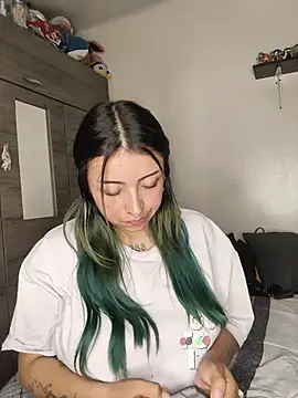 Val_Lau Chat XXX in diretta