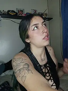 Val_Lau: онлайн-секс-чат