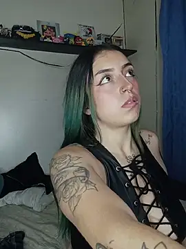 Val_Lau's Webcam Show