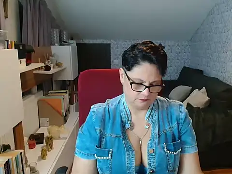 hellensweetsmile's Live XXX Chat