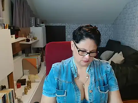 XXX chat uživo modela hellensweetsmile