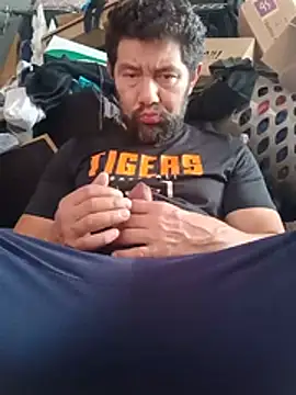 Show modela axllbeast na web-kameri