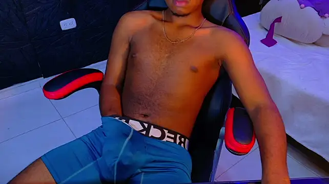 joel_embid Webcam show