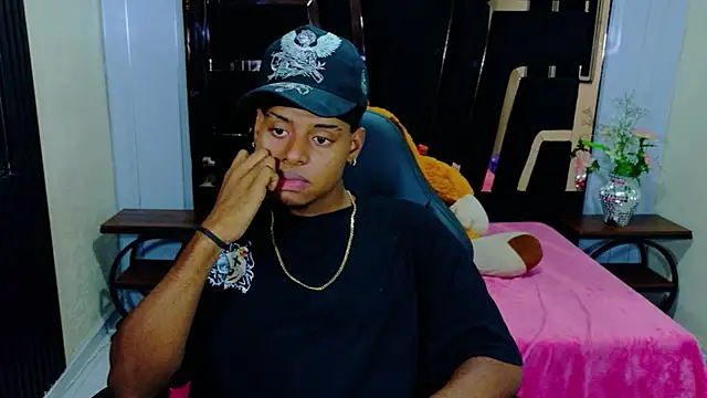 joel_embid Show Webcam