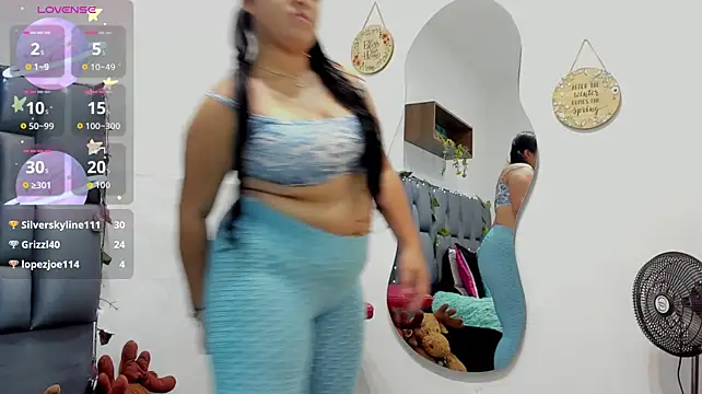 Isabella_18's Live XXX Chat
