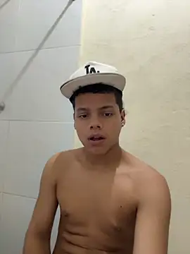 Show modela jhan_pierce22 na web-kameri