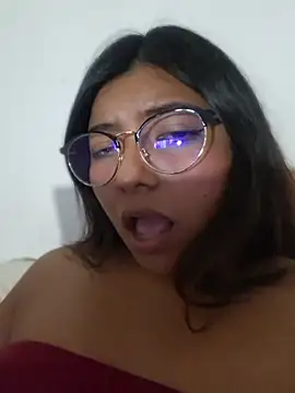 Pertunjukan Kamera Web Marcianita_owo