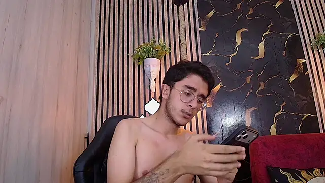 AurenV webcam show
