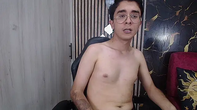 AurenV webcam show