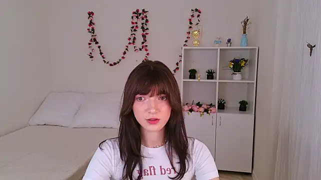 OwlEva's Live XXX Chat