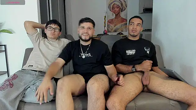 friends_str8 Pertunjukan Webcam