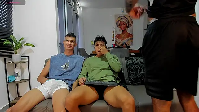 friends_str8 webkamerás műsora