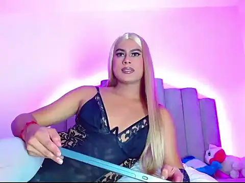Pokazy przed kamerką – AURIMEL_VALENTINA_TS