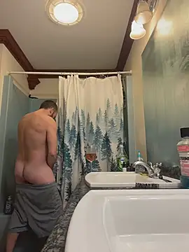 pumpuppete4 Show in webcam