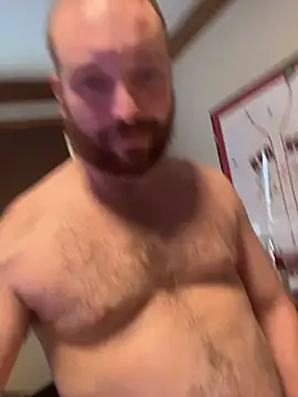 pumpuppete4 Show in webcam
