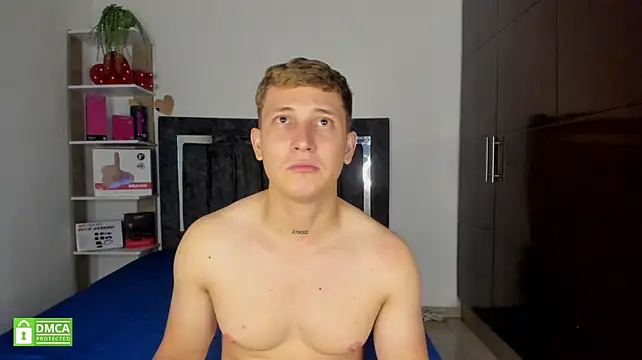 Dilan_Blond Webcam Show