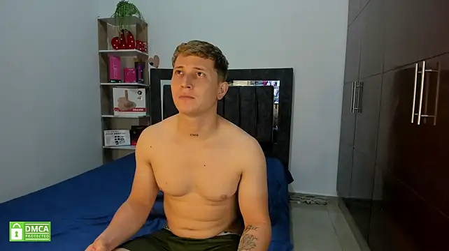 Show modela Dilan_Blond na web-kameri