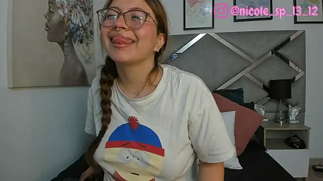 nicole_sp's Webcam Show