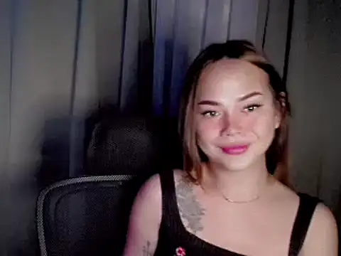 sweetsassydoll Show in webcam