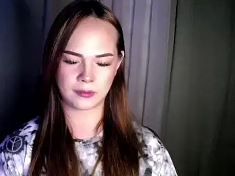 sweetsassydoll: διαδικτυακό σόου στην κάμερα