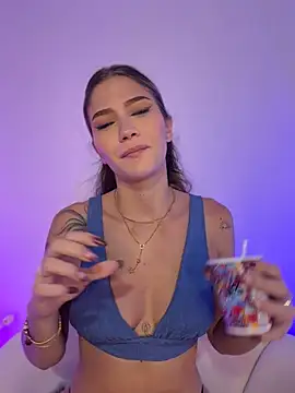 Miiel1_ Chat XXX in diretta