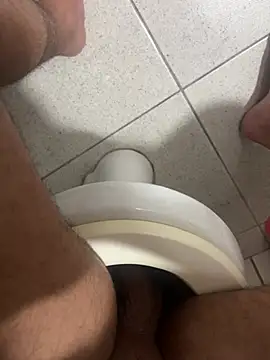 Show de MorenoGostosonovin na webcam